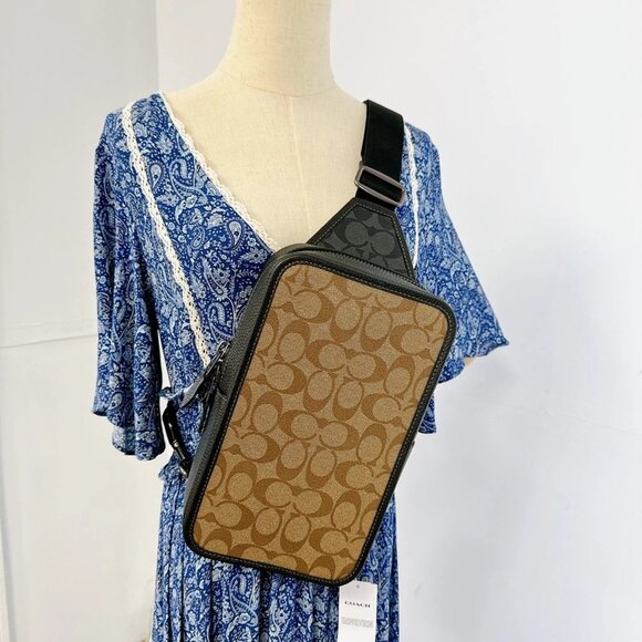 Coach C9865 Sullivan Pack In Blocked Signature Canvas IN Khaki Charcoal - Picture 1 of 8